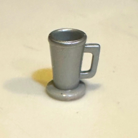 VTG RARE MINIATURE DOLLHOUSE PEWTER LIKE PLASTIC BEER MUG STEIN CUP 5/8” TINY - Picture 3 of 9